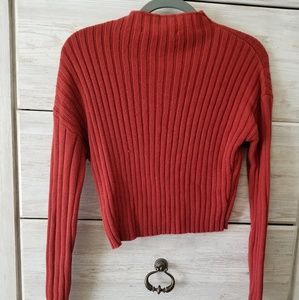 Guess Cropped Sweater